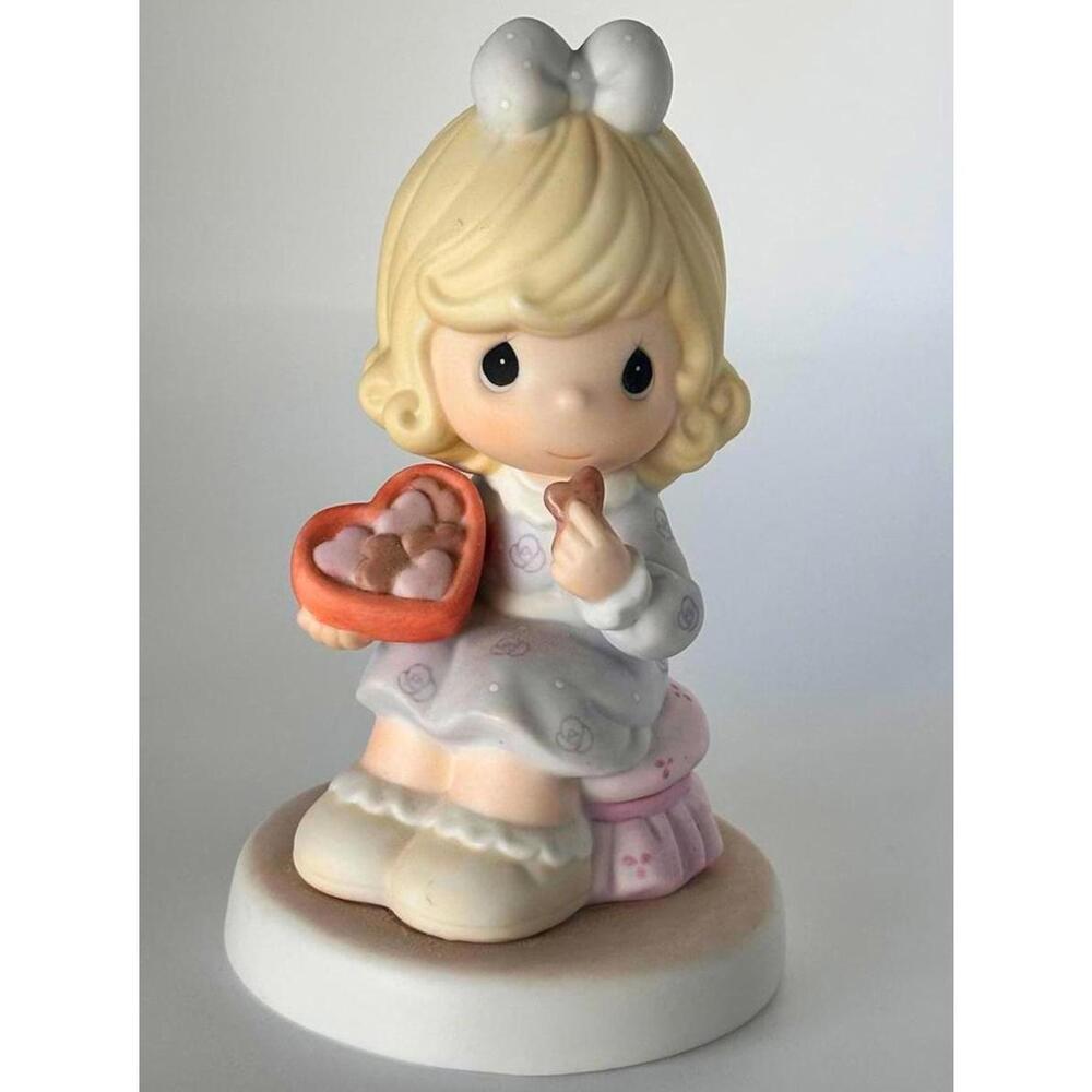 Precious Moments Girl with Heart-shaped Chocolate Box 🕊️🌸